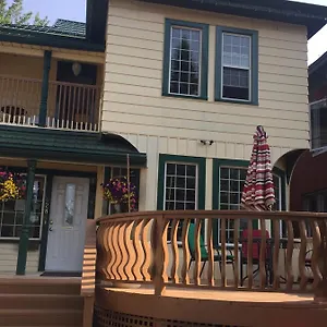Ellis House Bed & Breakfast